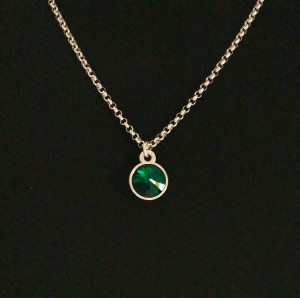 collar-zamak-con-piedra-swarovski