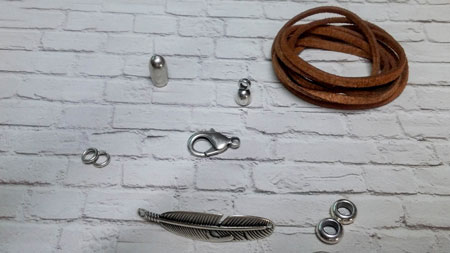 Materiales para pulsera antelina y pluma zamak