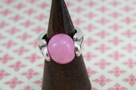 Anillo-zamak-mediano-media-bola-con-colores-la-fermina-plata-abalorios