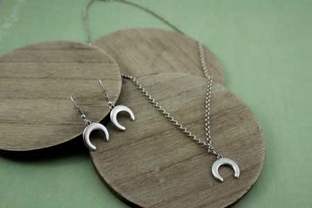 collar-cuerno-doble-media-luna-swarovski-la-fermina-zamak-plata-abalorios-bisuteria-pendientes-