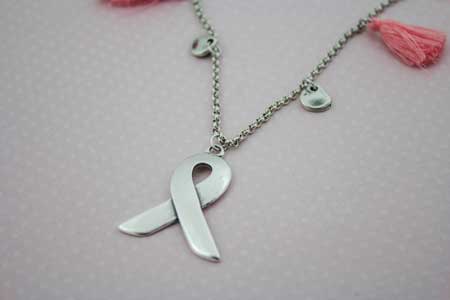 collar-lazo-solidario-rosa-cancer-de-mama-la-fermina-abalorios-zamak-plata-bisuteria-pompon-2