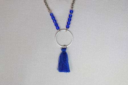 collar-pompones-la-fermina-abalorios-zamak-plata-bisuteria-9