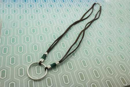 collar-cuelgagafas-de-mama-la-fermina-abalorios-zamak-plata-bisuteria-4