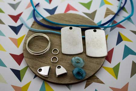 llavero-dou-erizos-la-fermina-abalorios-zamak-plata-bisuteria-materiales