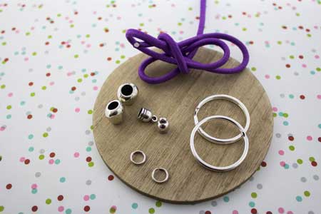 llavero-dúo-parejas-san-valentin-la-fermina-abalorios-zamak-plata-bisuteria-materiales-juntos