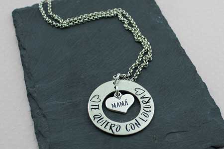 collar-chapa-corazon-mama-regalo-dia-madre-la-fermina-abalorios-zamak-plata-bisuteria