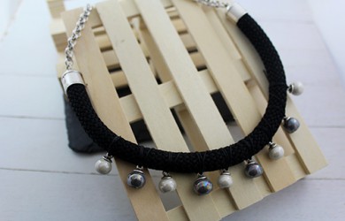 Tú collar paracord con bolas de cerámica paso a paso