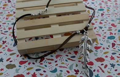 Colgantes hoja de zamak