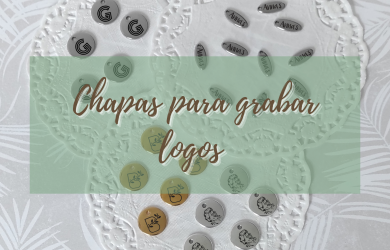 ¿Cómo incorporar chapas personalizadas en creaciones de joyería?